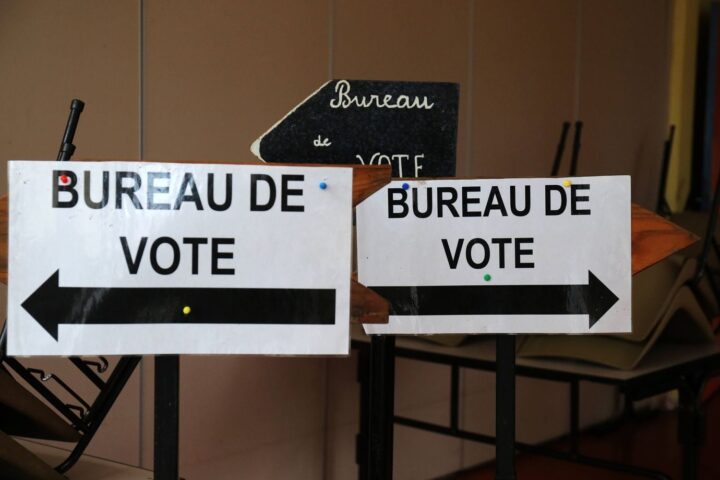 Élections présidentielles de 2027 : un silence politique imposé le 1er mai, jour précédant le second tour