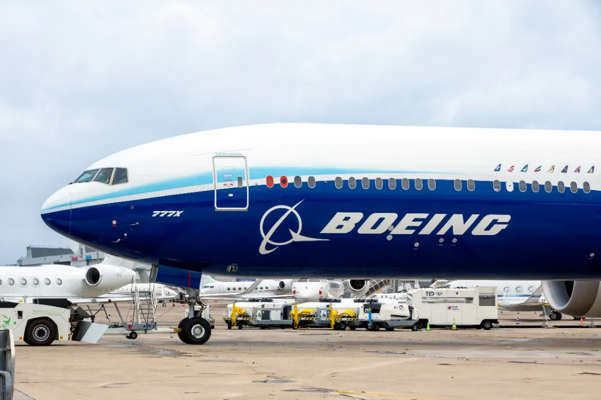 Emirates rejette ses dix premiers Boeing 777X en raison de six ans de retard : « Heinz pourrait envisager de les transformer en boîtes de haricots »