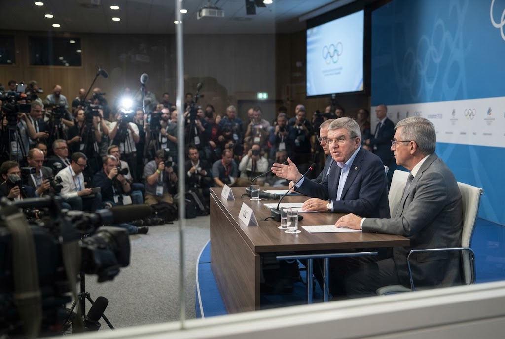 Le CIO lève les restrictions sur les athlètes russes et rétablit le Comité olympique russe