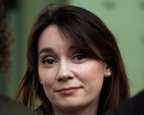 Gel des fonds de Xenia Fedorova : le gouvernement français prend des mesures d'expulsion contre la chroniqueuse prorusse