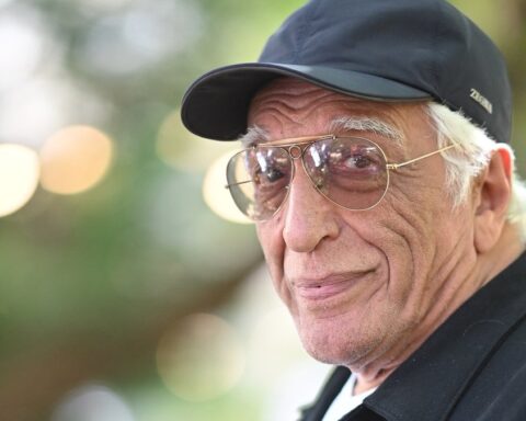 Gérard Darmon renonce à sa pièce à Paris après des accusations de violences sexuelles