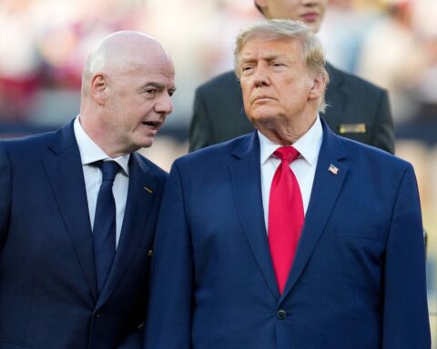 Gianni Infantino envisage de céder des parts de la FIFA à des investisseurs privés, l'UEFA s'oppose vivement
