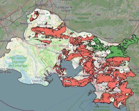 Incendie dans le Var : 2.550 hectares ravagés et pompiers en renfort depuis les Bouches-du-Rhône
