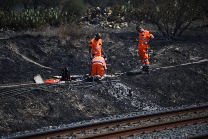 Incendie dans l'Yonne : TGV retardés, pompiers mobilisés près de Sens