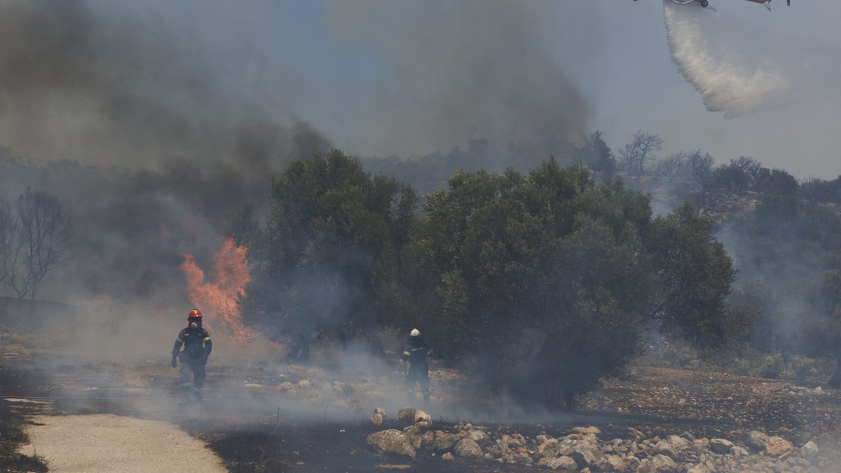Incendie sur l'île de Paros : des vacances en famille déroutées pour une famille suisse