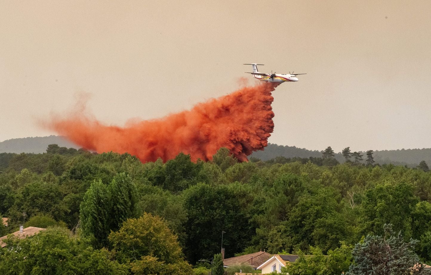 Incendies au Cap-Ferret : évacuation de plusieurs villages face à la menace croissante