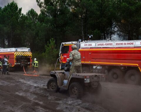 Incendies en France : point sur la situation en Gironde, Corse et Landes