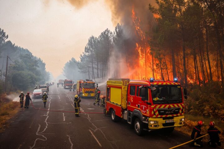 Incendies en Gironde, Landes et Var : la situation demeure critique, plus de 13 000 départs de feu depuis janvier