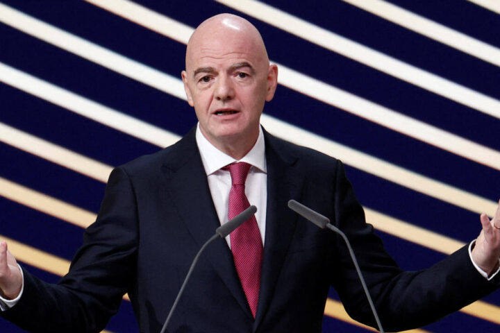 Infantino défend son projet d'investisseurs privés à la FIFA : "une opportunité, pas une obligation" malgré les critiques croissantes.