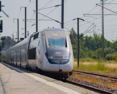 Interruption du TGV au sud de Bordeaux : raisons, calendrier de reprise et conseils pour voyager.