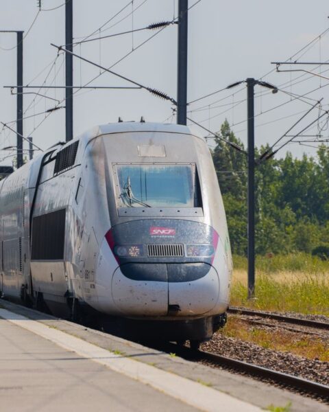 Interruption du TGV au sud de Bordeaux : raisons, calendrier de reprise et conseils pour voyager.