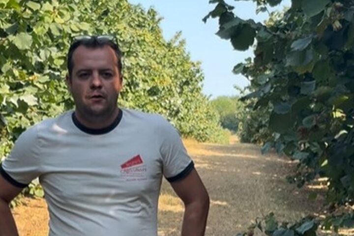 La réintroduction de l'acétamipride suscite un débat intense en Lot-et-Garonne après l'adoption de la loi d'urgence agricole
