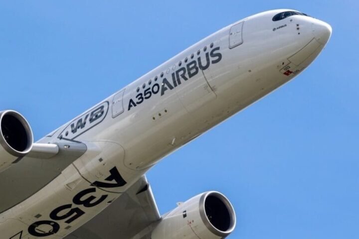 L'action Airbus progresse de 6 % à la Bourse de Paris après des annonces positives au salon de Farnborough