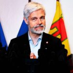 Laurent Wauquiez soutient Édouard Philippe et appelle Bruno Retailleau à se retirer
