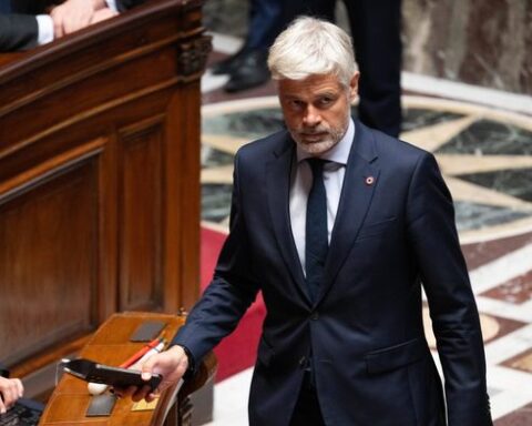Laurent Wauquiez soutient Édouard Philippe pour 2027 et critique Bruno Retailleau