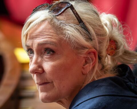 Le compte X de Marine Le Pen piraté, un message promouvant une cryptomonnaie retiré rapidement