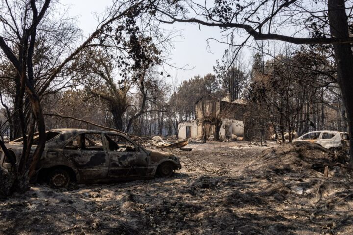 Le mégafeu en Gironde est contenu, plus de 84.000 habitants regagnent leur domicile
