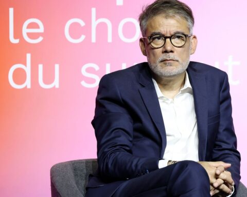 Le PS choisit une primaire fermée, rejetant la proposition d'Olivier Faure qui reste en poste