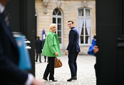 Les adversaires du RN préfèrent une candidature de Jordan Bardella à celle de Marine Le Pen pour 2027