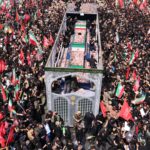 Les funérailles de Khamenei : rassemblements massifs et tensions politiques en Iran