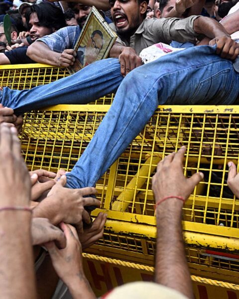 Les manifestations de masse des jeunes en Inde : la résistance du mouvement des cafards face à la répression policière
