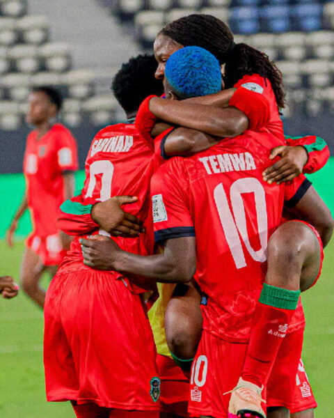 Les sœurs Chawinga font briller le Malawi, surprise de la CAN féminine. L'UEFA adopte à l'unanimité un boycott du Mondial face à...
