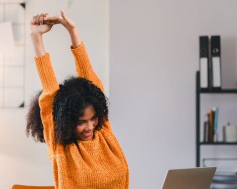 L'importance des étirements dans une routine quotidienne pour le bien-être physique