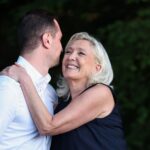 Marine Le Pen et Jordan Bardella montrent leur unité avant la décision judiciaire sur la candidature de Le Pen