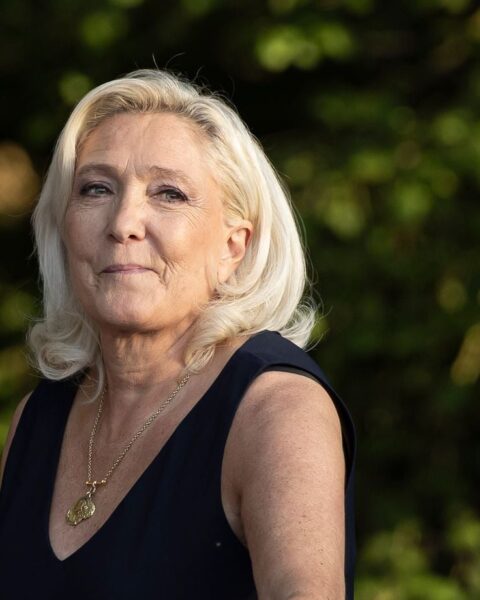 Marine Le Pen évoque le « Chant des partisans » lors d'un banquet à Liévin