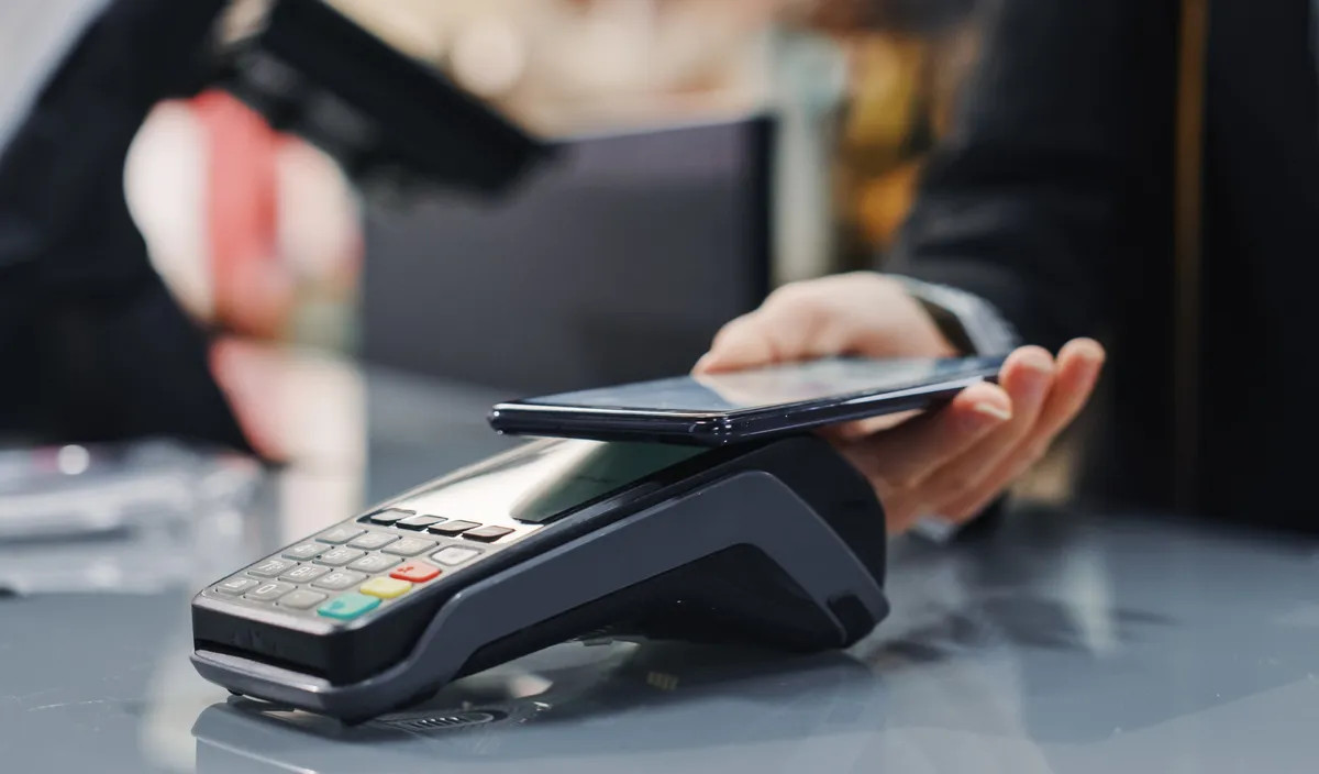 Mauvaise nouvelle pour les restaurateurs : un nouveau dispositif de lutte contre la fraude à la TVA pourrait entraîner des amendes allant jusqu'à plusieurs milliers d'euros.