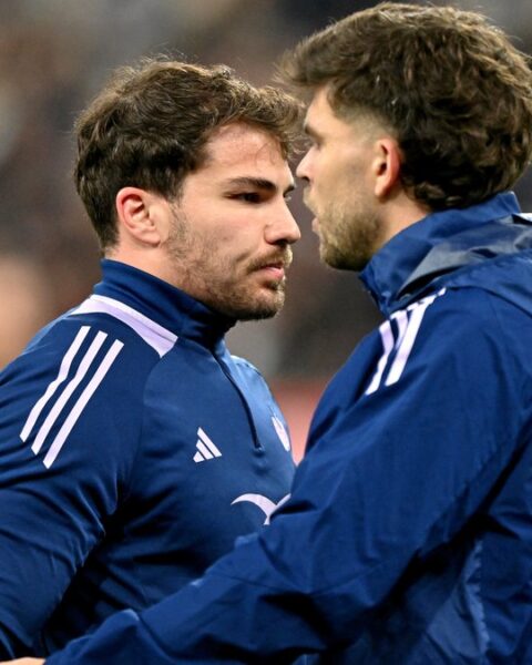 Maxime Lucu passe devant Antoine Dupont dans la hiérarchie du rugby français