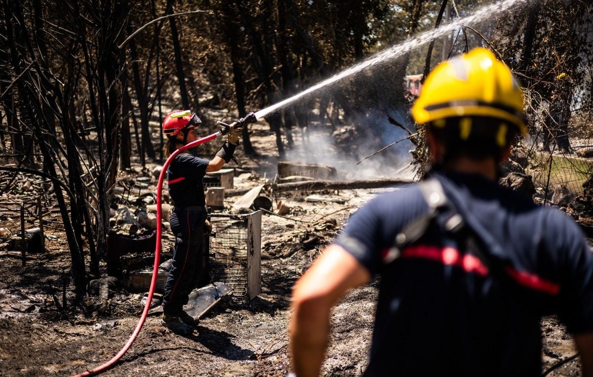 Météo-France place 61 départements en vigilance orange canicule avec des températures atteignant 41 °C
