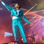 Mika illumine le Théâtre antique de Vienne avec des couleurs vibrantes