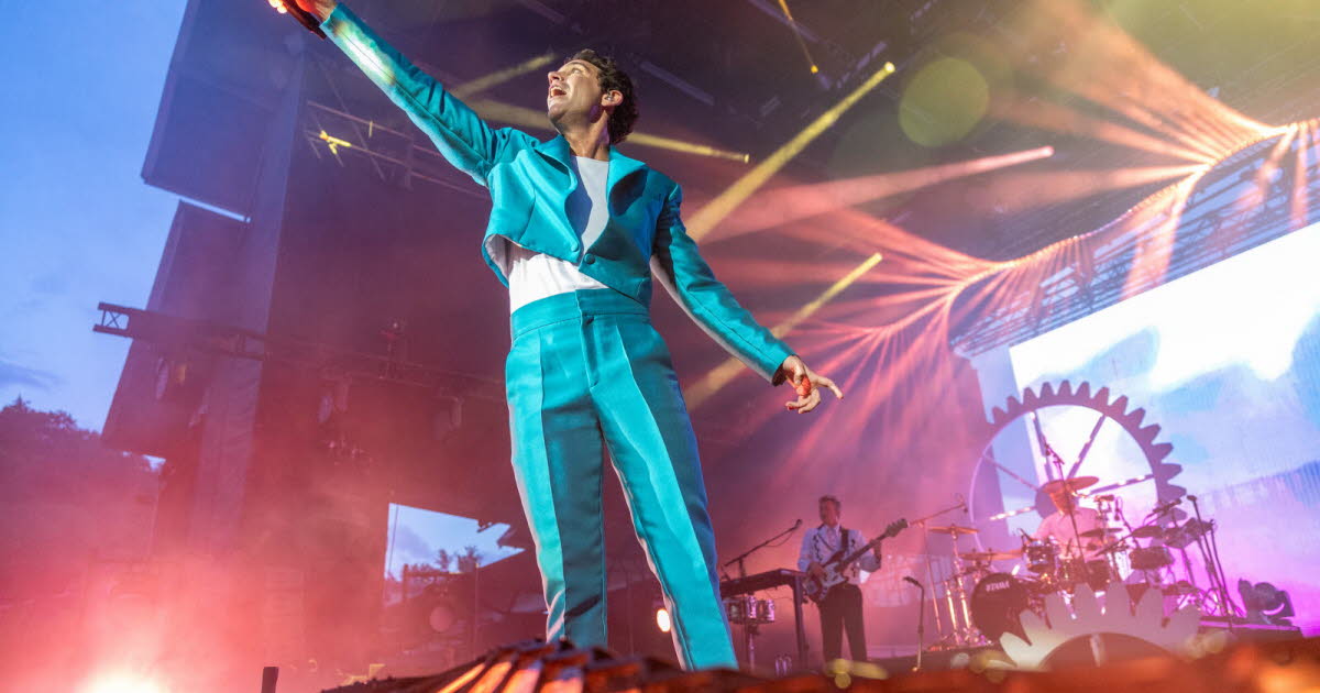 Mika illumine le Théâtre antique de Vienne avec des couleurs vibrantes