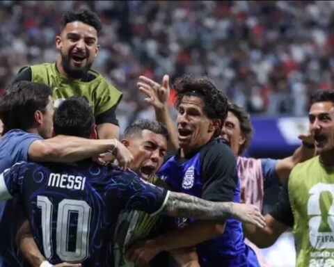 Mondial 2026 : l'Argentine, championne du monde en titre, élimine l'Angleterre et se qualifie pour la finale