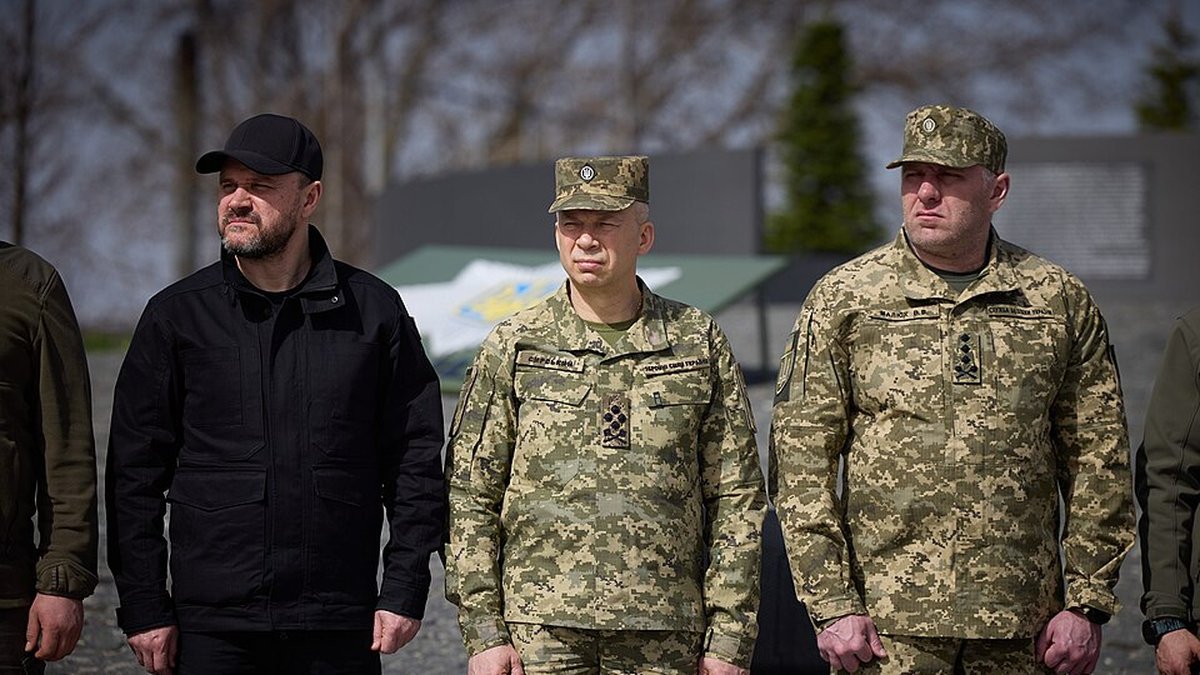 Oleksandr Syrsky défend son rôle de commandant en chef des forces armées ukrainiennes après le limogeage de Mykhaïlo Fedorov