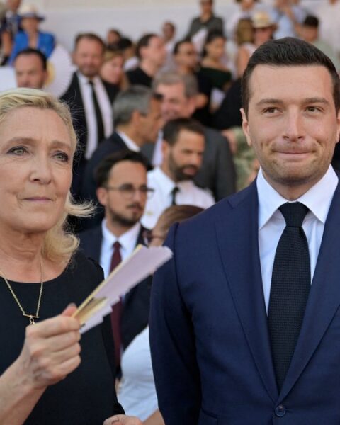 Présidentielle 2027 : le RN maintient sa proposition de référendum sur l'interdiction du voile