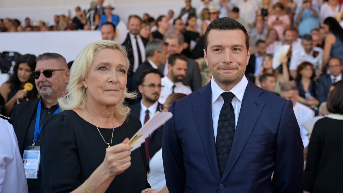 Présidentielle 2027 : le RN maintient sa proposition de référendum sur l'interdiction du voile