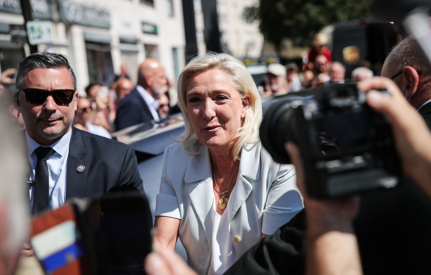 Présidentielle 2027 : Marine Le Pen maintient sa candidature malgré une condamnation judiciaire