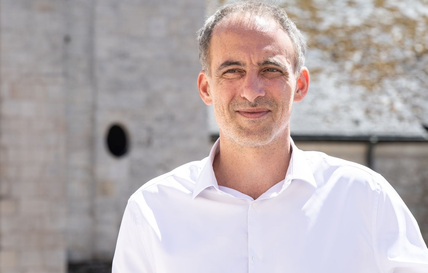 Présidentielles 2027 : les socialistes choisissent une primaire fermée, Glucksmann en position favorable