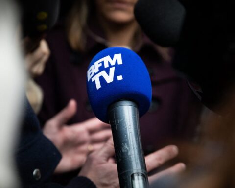 Racisme : une vidéo avec un micro de BFMTV suscite l'indignation après des propos offensants