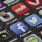 Réseaux sociaux : la France doit réévaluer l'interdiction d'accès pour les jeunes.