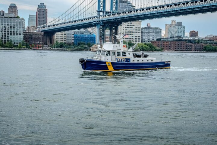 Ronald L. Fischer, un fugitif américain, arrêté après plus de vingt ans de cavale au large de New York