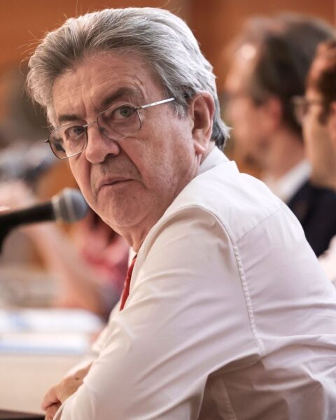 Tensions croissantes entre Jean-Luc Mélenchon et Radio France sur l'indépendance des médias