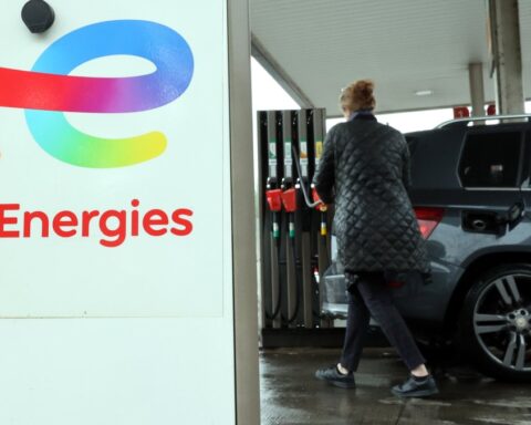 TotalEnergies affiche un bénéfice net record de 5,4 milliards de dollars en pleine crise énergétique