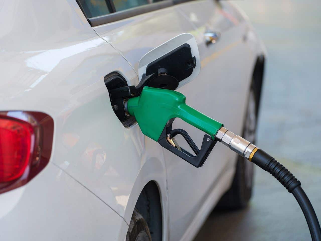 TotalEnergies et le prix du pétrole : l'influence décisive du Moyen-Orient sur le coût de votre essence