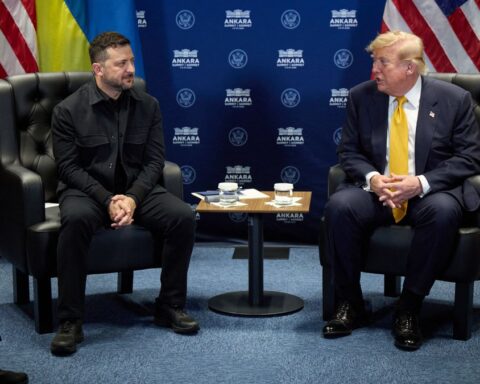 Ukraine : Volodymyr Zelensky et Donald Trump discutent de la production de missiles Patriot à la Maison Blanche