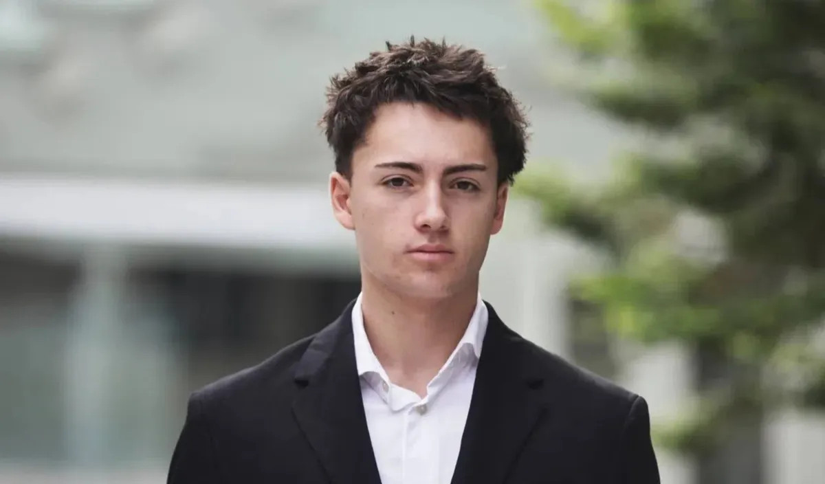 Un Français évite la prison à Singapour après avoir léché une paille : la décision du juge surprend tous les observateurs.