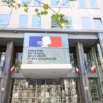 Un homme armé d'un couteau pénètre au ministère de la Santé à Paris et fouille 40 bureaux