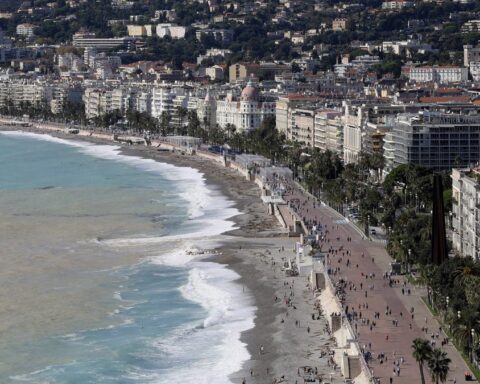 Un homme se faisant passer pour un bagagiste vole 100 000 euros dans un hôtel à Nice